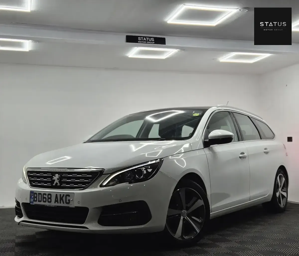 Used Peugeot 308 SW Allure 130 HP (95 kW) 2018 White Estate