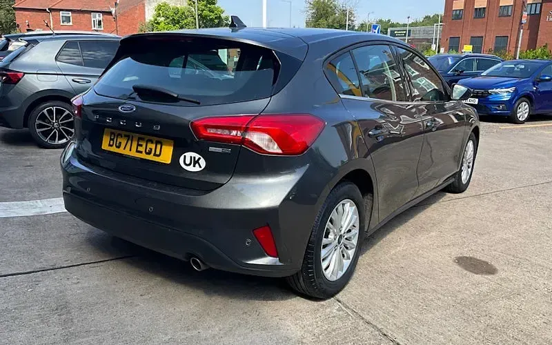 Used Ford Focus Titanium 125 HP (91 kW) 2021 Grey Hatchback