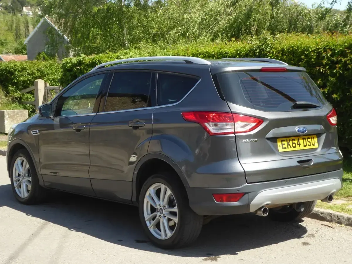 Usado Ford Kuga Titanium X 140 CV (102 kW) 2014 Gris SUV