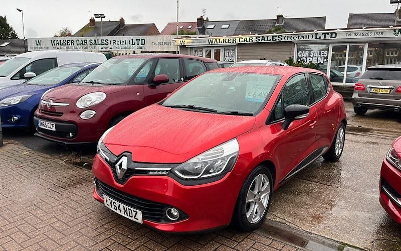 Used Renault Clio IV Dynamique 73 HP (53 kW) 2015 Hatchback