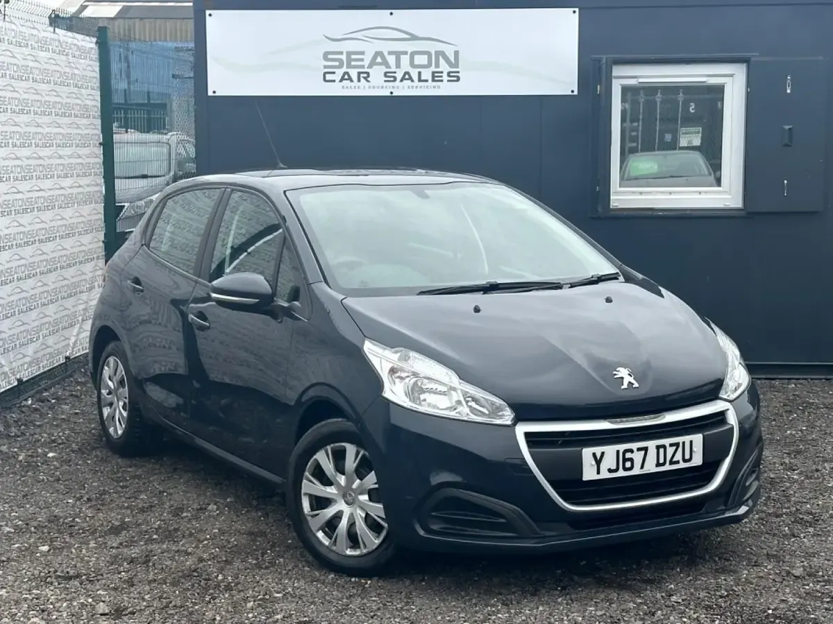 Używany Peugeot 208 Access 100 KM (73 kW) 2017 Szary Hatchback