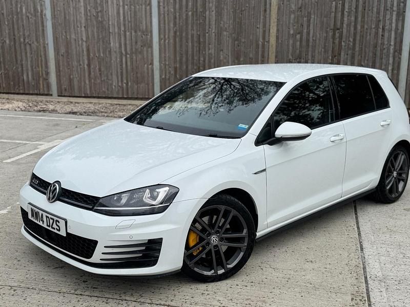 White Used 2014 VW Golf VII GTD Hatchback | £6,990 (A bit pricey) - Image 1/4