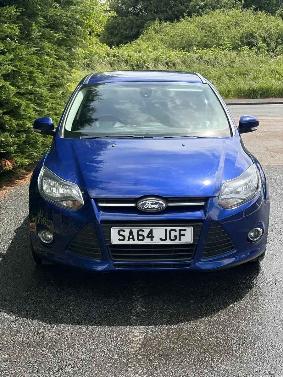 Used Ford Focus Zetec 2014 Blue Hatchback