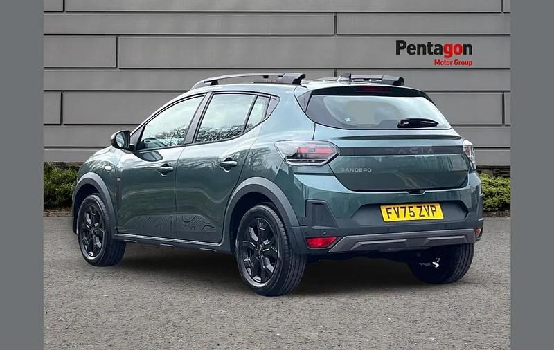 Used Dacia Sandero Extreme 108 HP (79 kW) 2025 Green SUV