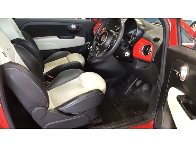 Used Fiat 500 Dolcevita 70 HP (51 kW) 2023 Pasodoble red Hatchback
