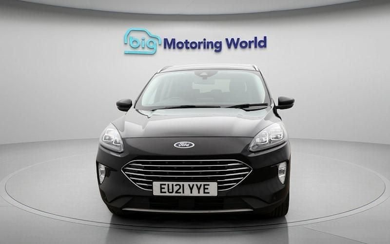 Used Ford Kuga Titanium 120 HP (88 kW) 2021 Black SUV