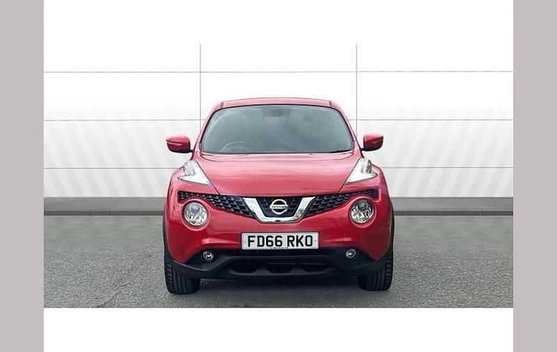 Used Nissan Juke N-Connecta 110 HP (80 kW) 2016 Red SUV