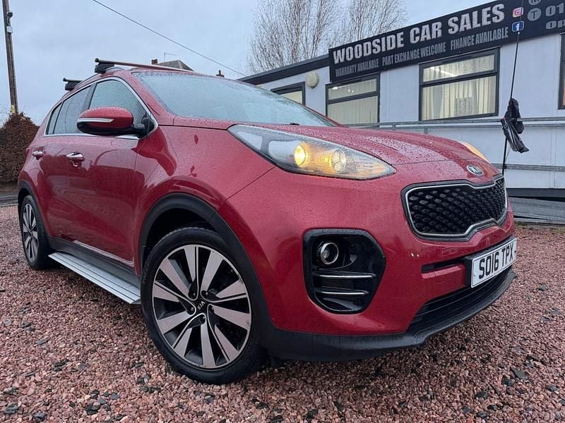Red Used 2016 Kia Sportage SUV | £8,495 (A bit pricey) - Image 1/4