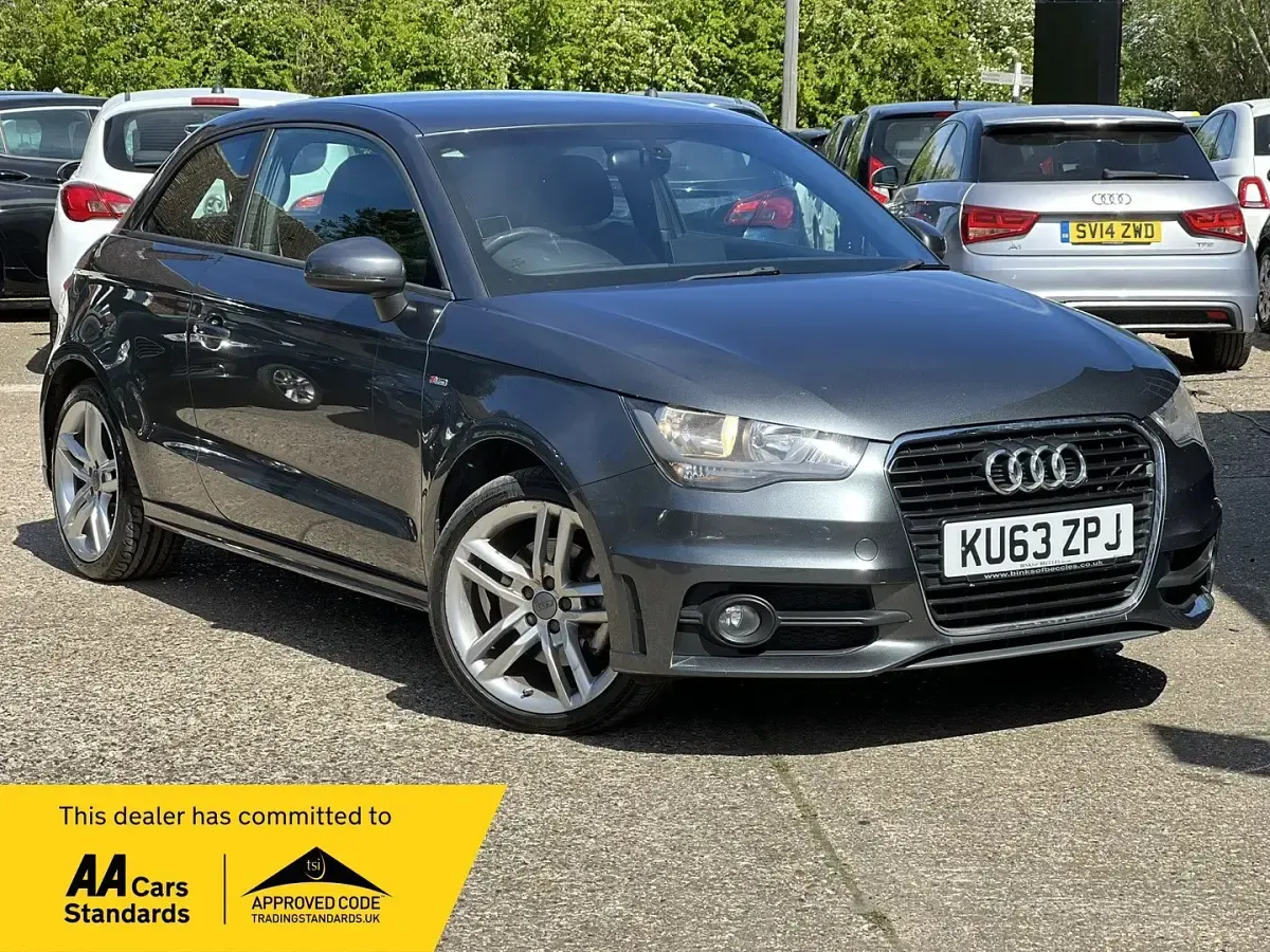 Usado Audi A1 S-Line 2013 Cinzento Citadino