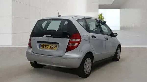 Used Mercedes A150 Classic 95 HP (69 kW) 2007 Silver Hatchback