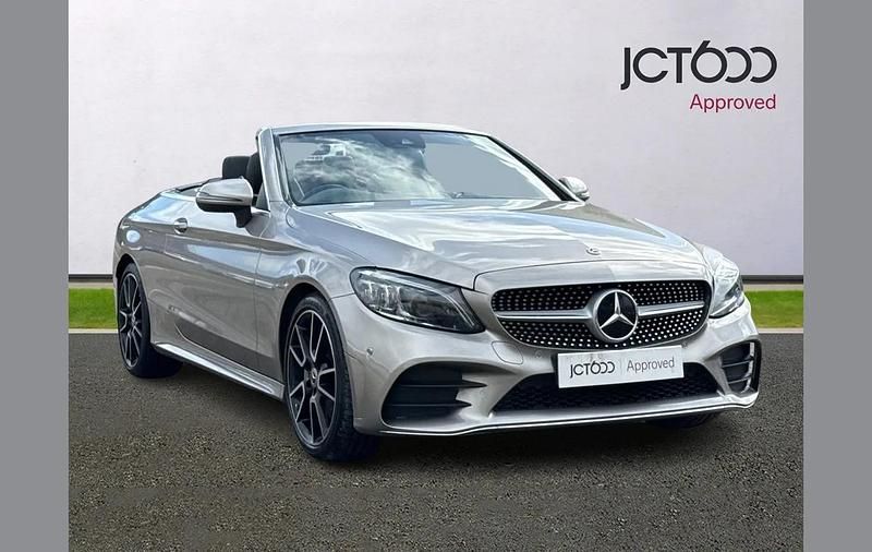 Used Mercedes C300 AMG Line Premium 241 HP (177 kW) 2019 Silver Cabriolet