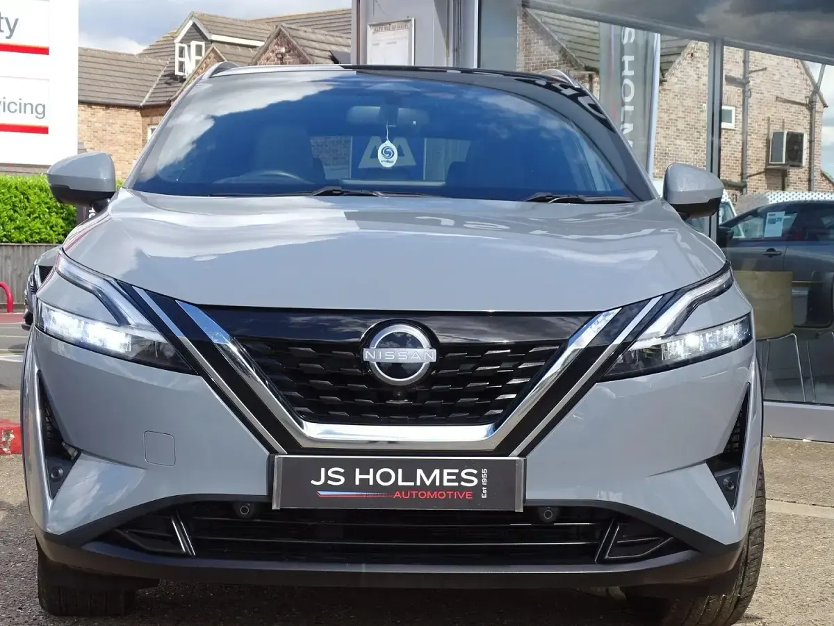 Used Nissan Qashqai Tekna 190 HP (139 kW) 2023 Grey SUV