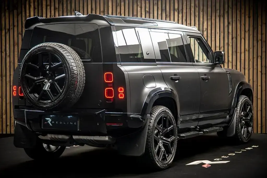 Used Land Rover Defender SE 2024 Grey SUV