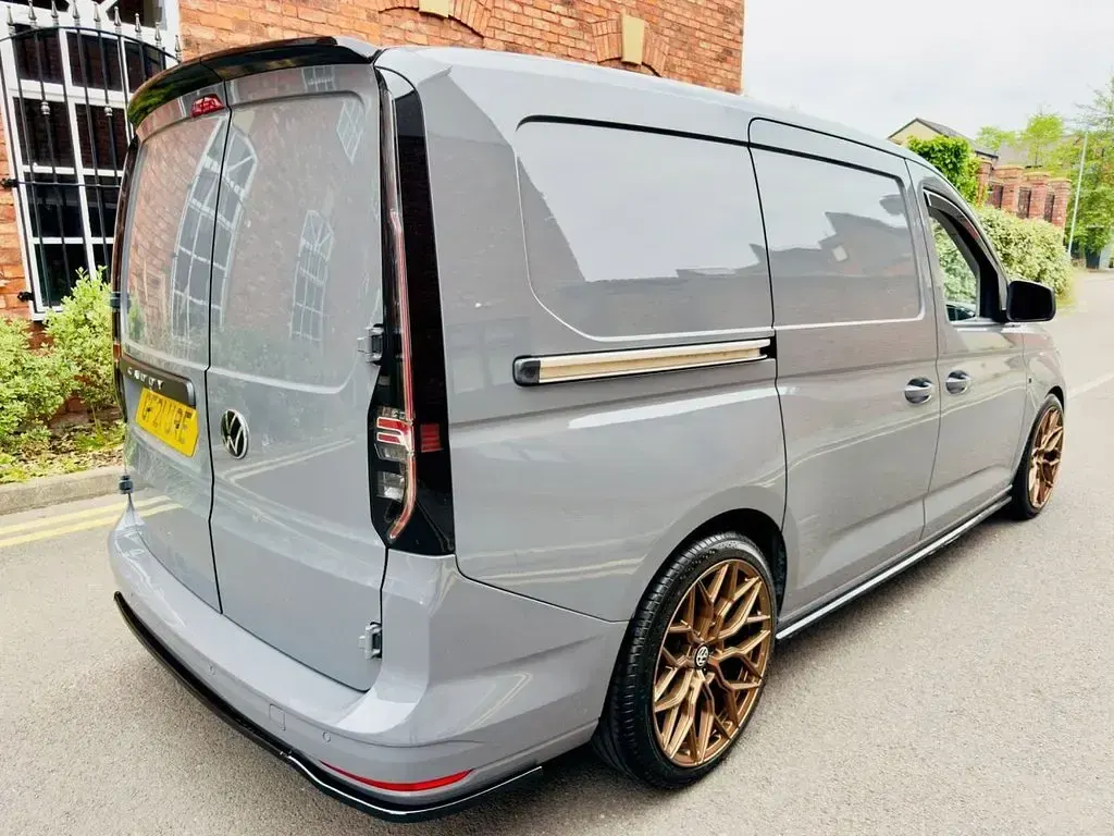 Used VW Caddy Maxi Pro 122 HP (89 kW) 2021 Grey MPV