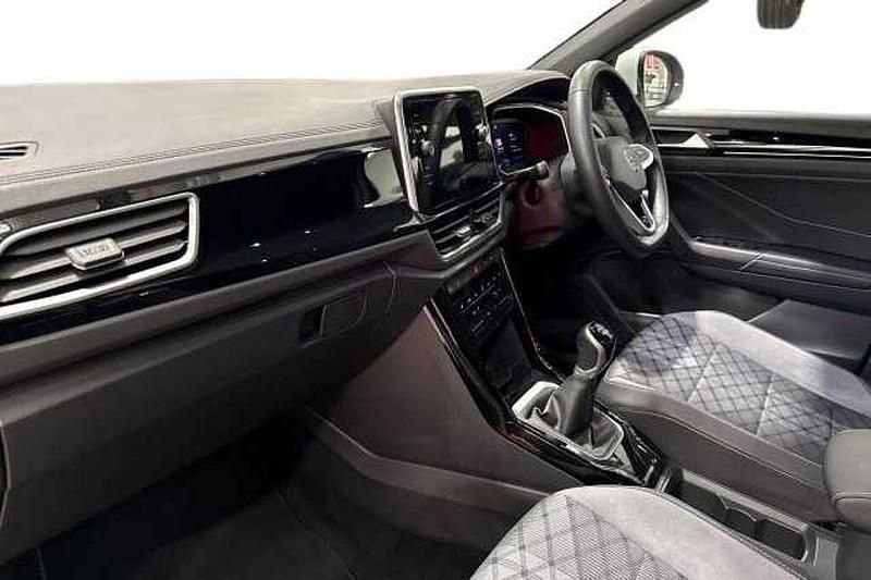 Used VW T-Roc R-line 150 HP (110 kW) 2024 White SUV