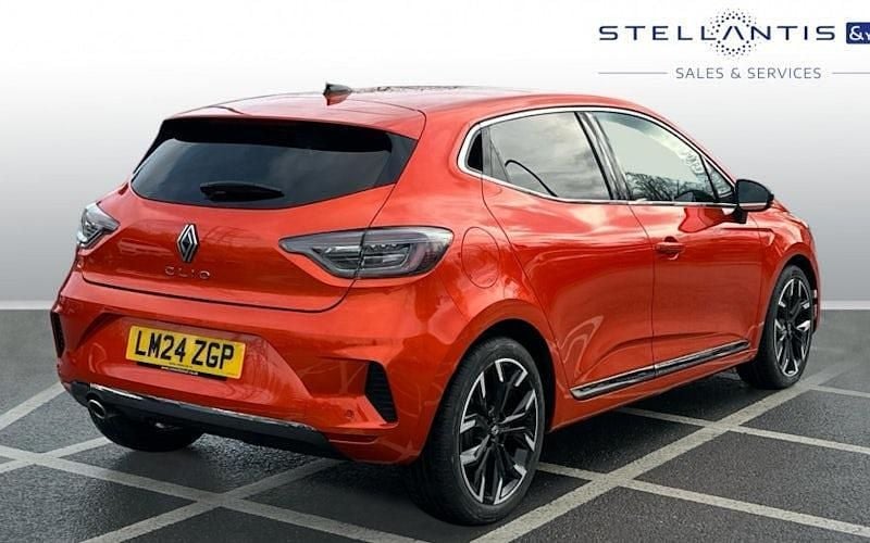 Used Renault Clio V Techno 90 HP (66 kW) 2025 Hatchback