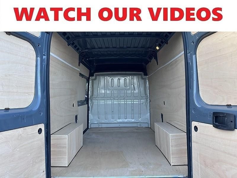 Second-hand Vauxhall Movano 140 CP (102 kW) 2023 Gri