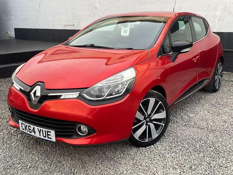 Used Renault Clio IV Dynamique 2014 Red Hatchback