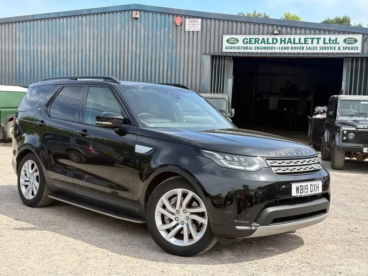Used Land Rover Discovery HSE 302 HP (222 kW) 2019 Black SUV