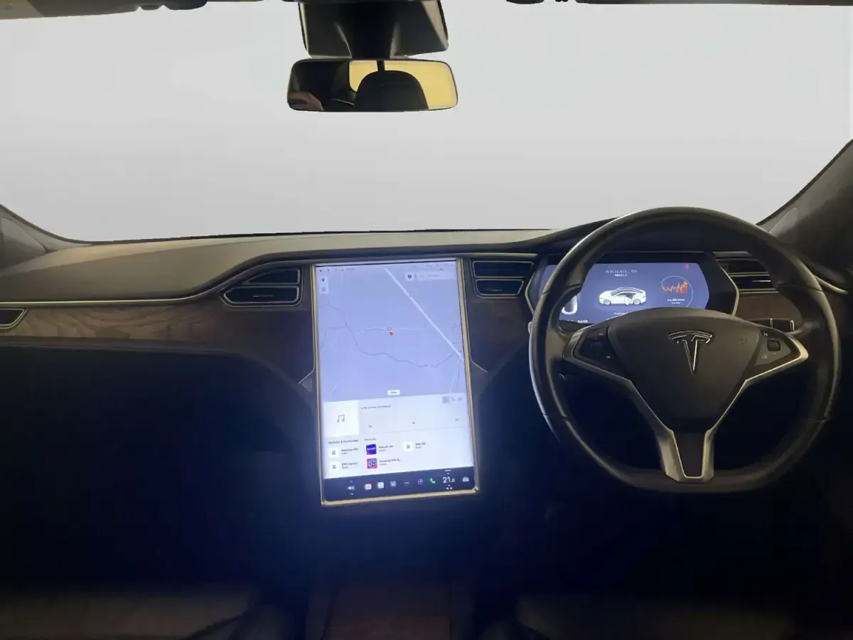 Używany Tesla Model S 306 kW (417 KM) 2017 Biały Hatchback