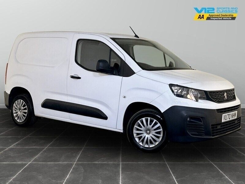 White Used 2020 Peugeot Partner MPV | £5,995 (Good price) - Image 1/2