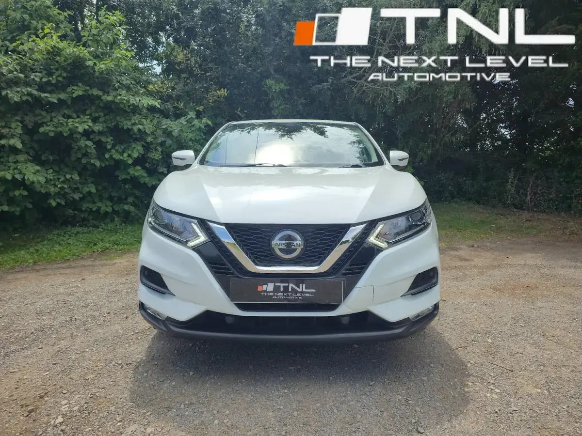 Used Nissan Qashqai Acenta Premium 2018 White SUV