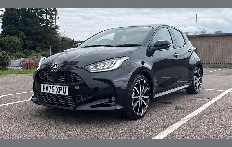 Used Toyota Yaris Hybrid Sport 130 HP (95 kW) 2025 Eclipse black Hatchback