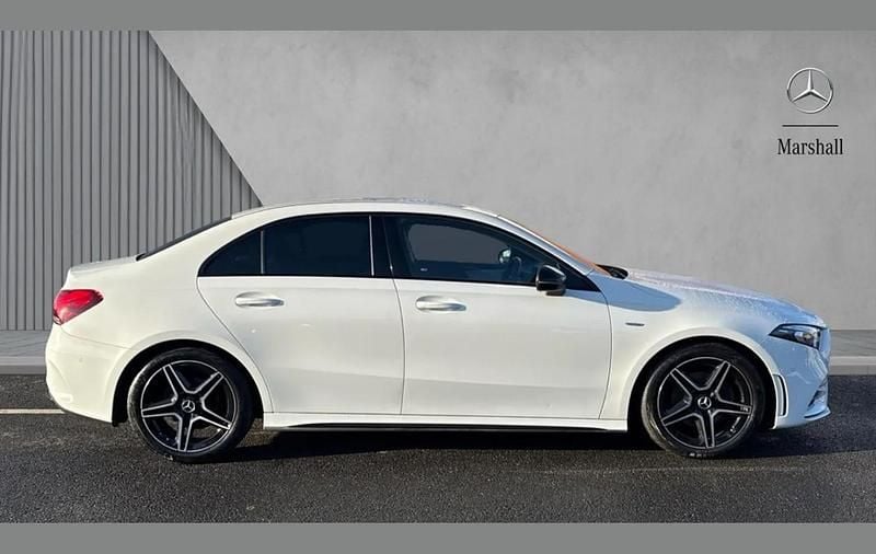 Used Mercedes A180 Executive 134 HP (98 kW) 2022 White Sedan
