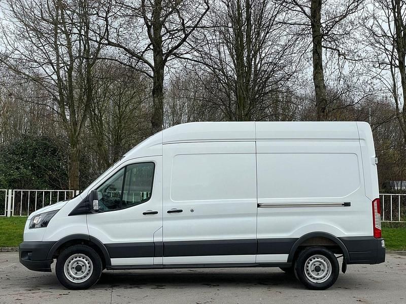 Used Ford Transit 130 HP (95 kW) 2018 White Van
