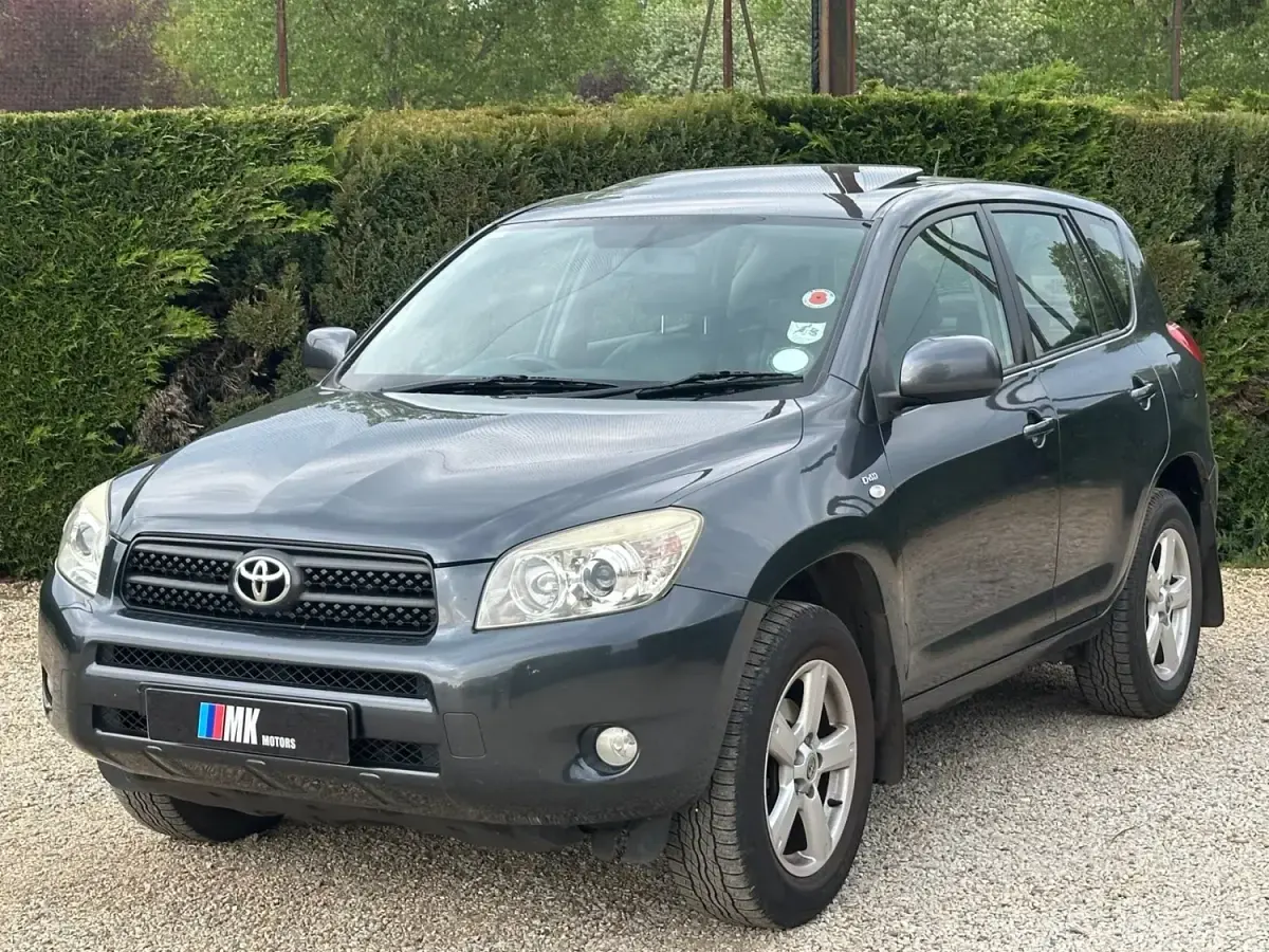 Begagnad Toyota RAV4 2006 Grå SUV
