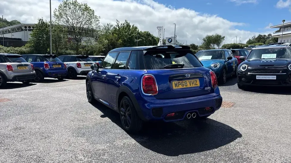 Used Mini Cooper S Hatch 189 HP (139 kW) 2019 Blue Hatchback