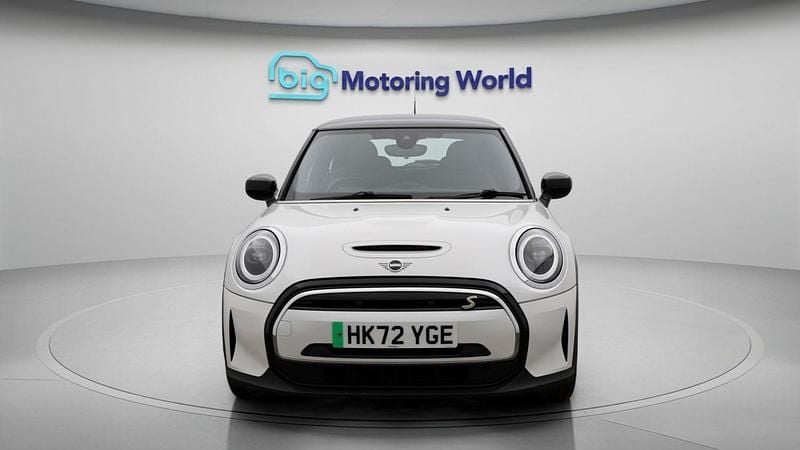 Used Mini Cooper S Hatch 135 kW (184 HP) 2022 White Hatchback