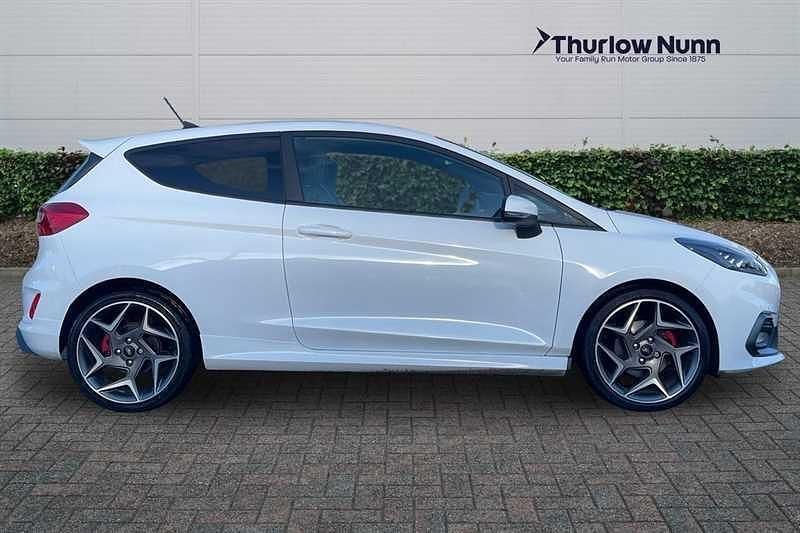 Used Ford Fiesta ST 200 HP (147 kW) 2021 White Hatchback