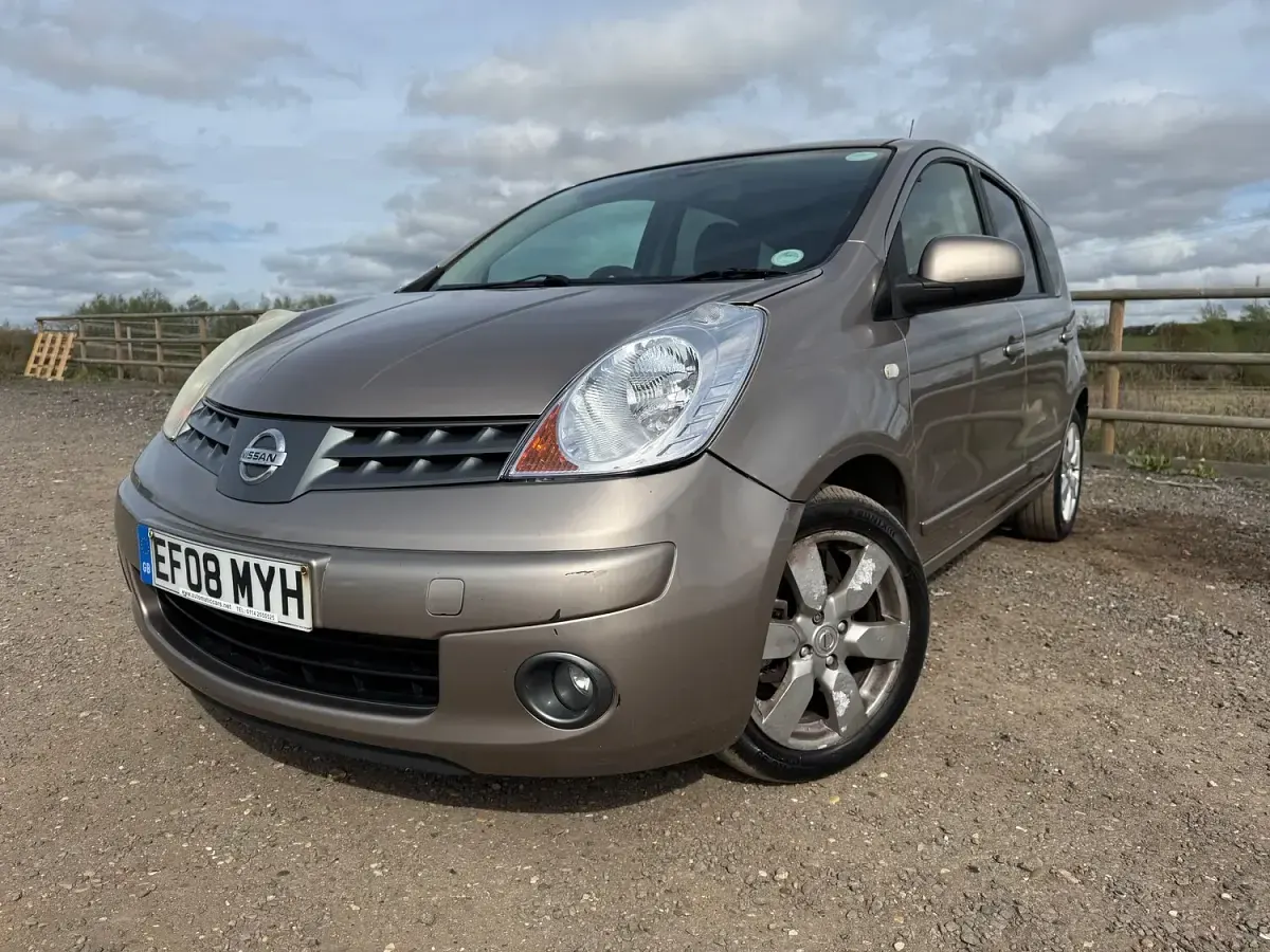 Used Nissan Note Tekna 110 HP (80 kW) 2008 Beige Hatchback