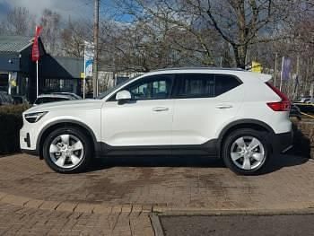 New Volvo XC40 Core 163 HP (119 kW) 2025 White SUV