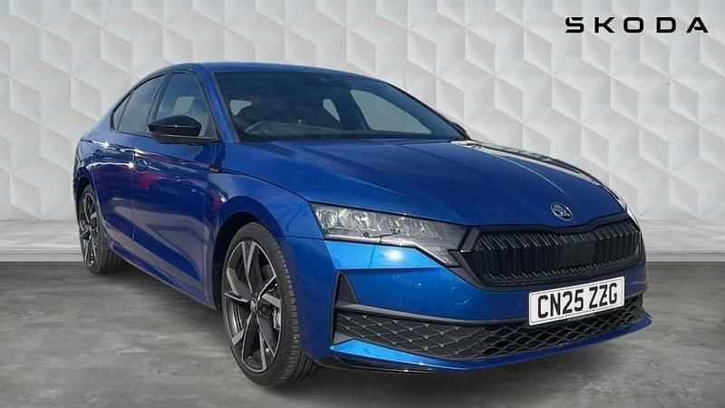 Blue Used 2025 Skoda Octavia SportLine Hatchback | £26,000 (Expensive) - Image 1/4