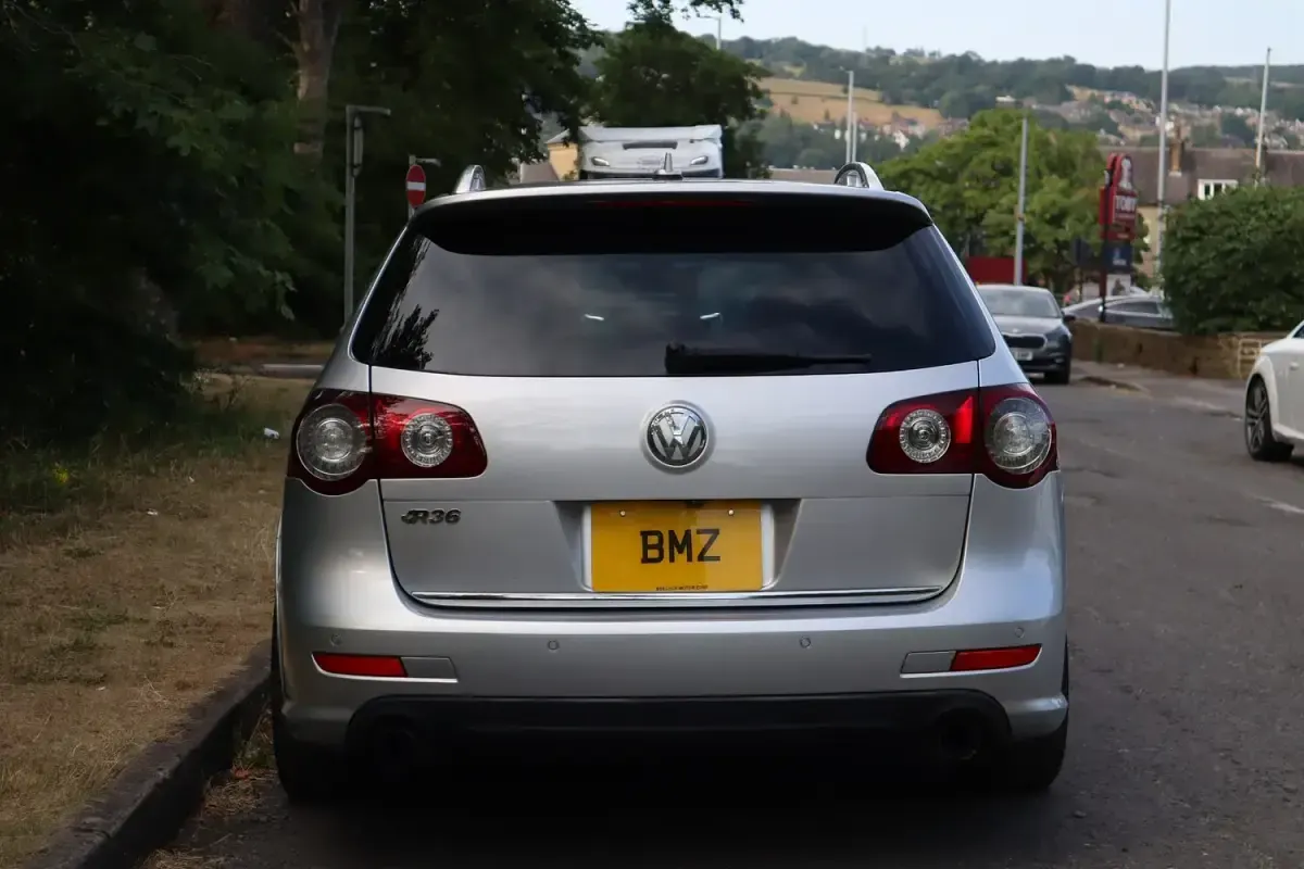 Used VW Passat R 300 HP (220 kW) 2010 Silver Estate