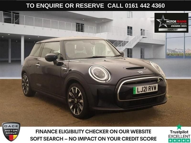 Black Used 2021 Mini Cooper SE Hatch Hatchback | £15,940 (Expensive) - Image 1/3