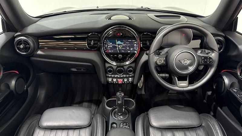 Used Mini John Cooper Works 228 HP (167 kW) 2022 Black Hatchback