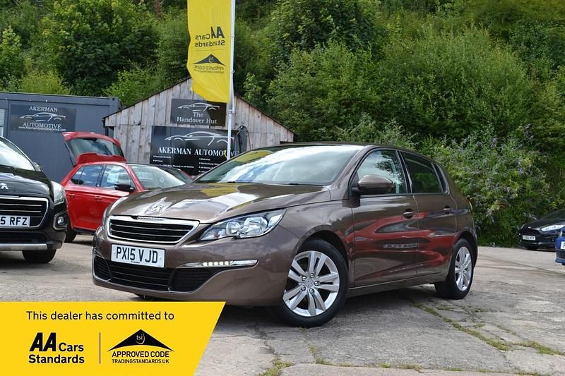Used Peugeot 308 Active 100 HP (73 kW) 2015 Brown Hatchback