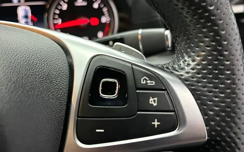 Used Mercedes E220 AMG line 194 HP (142 kW) 2017 Black Estate