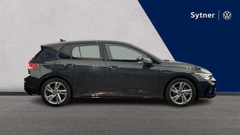 Second-hand VW Golf VIII 150 CP (110 kW) 2023