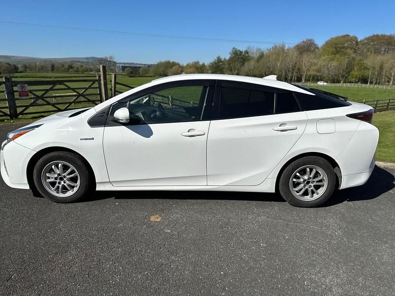 Usado Toyota Prius 2022 Branco Citadino
