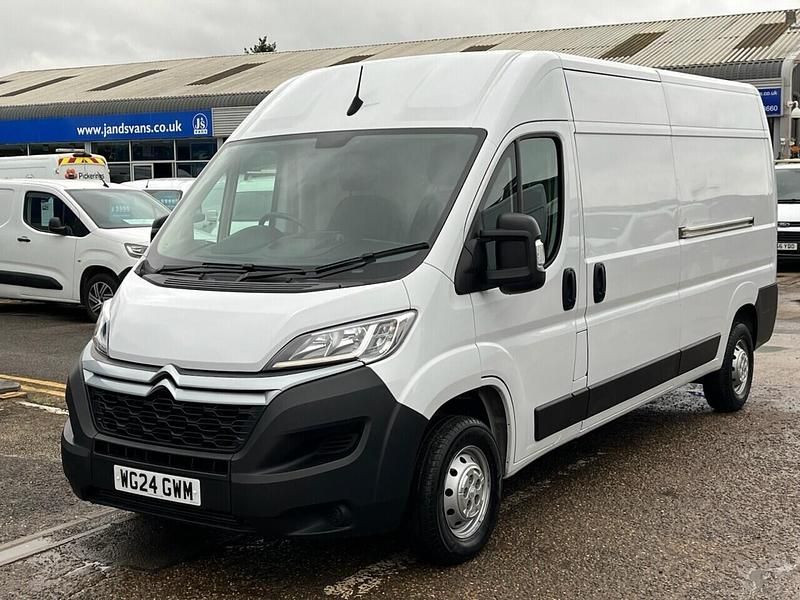 Used Citroën Relay 140 HP (102 kW) 2024 White Van