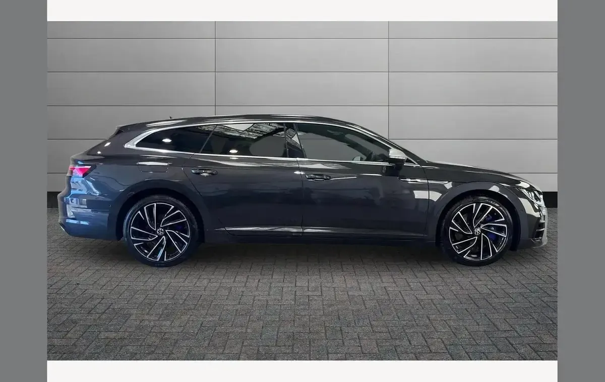 Used VW Arteon R 320 HP (235 kW) 2022 Manganese grey Estate