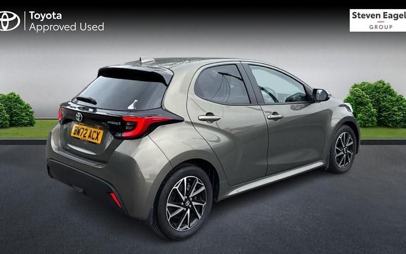 Used Toyota Yaris Hybrid Design 116 HP (85 kW) 2025 Hatchback