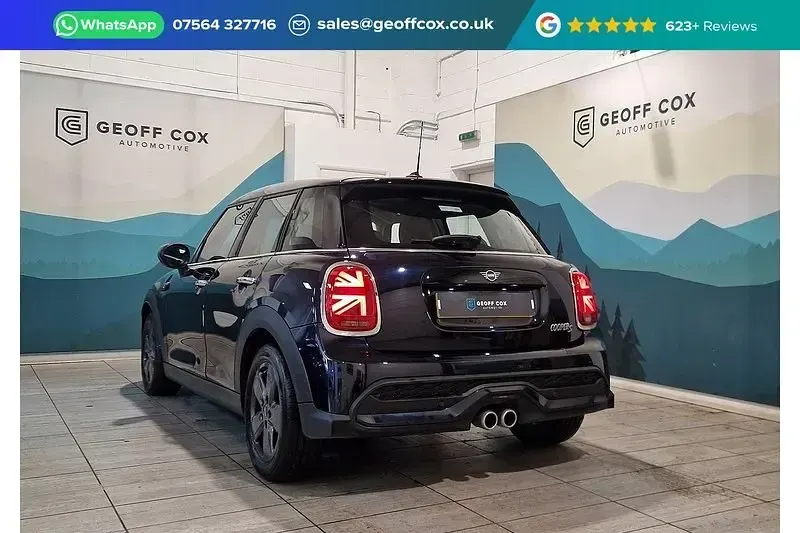 Begagnad Mini Cooper S Classic 2023 Svart Halvkombi