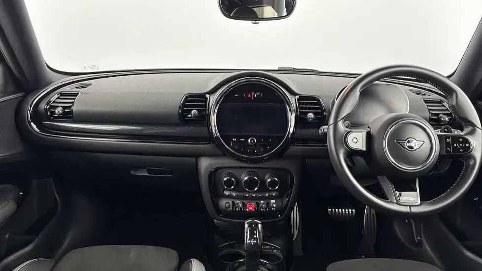 Used Mini Cooper S Clubman Sport 176 HP (129 kW) 2022 Black Estate