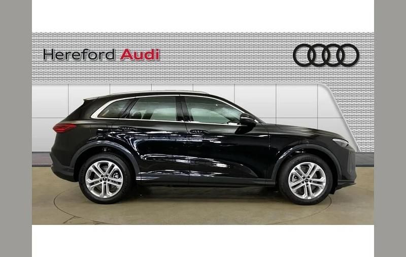 New Audi Q5 Sport 200 HP (147 kW) 2025 Other SUV