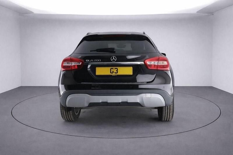 Used Mercedes GLA200 Executive 156 HP (114 kW) 2019 Black SUV